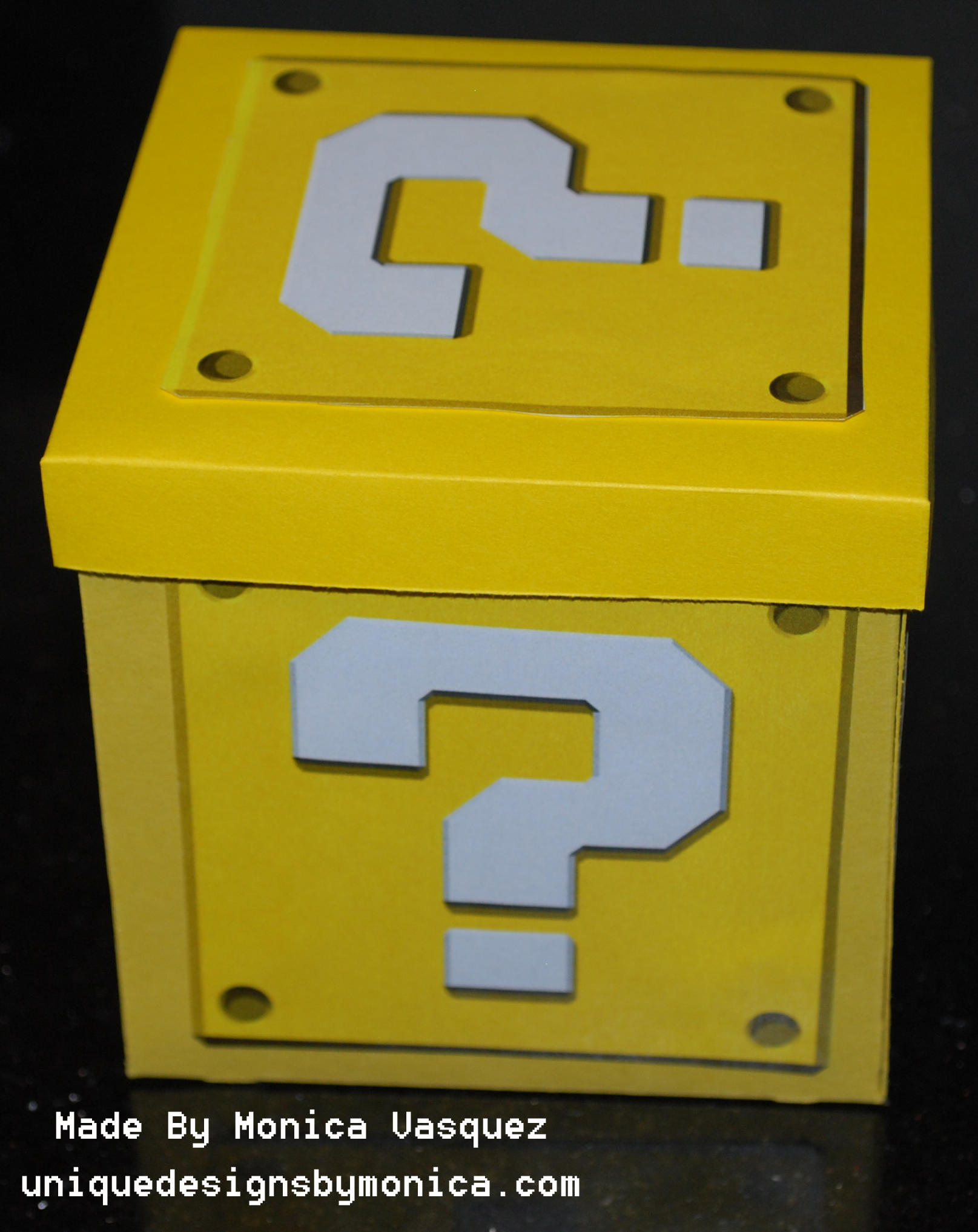 SMB – Coin Box (Front) – Unique Designs by Monica